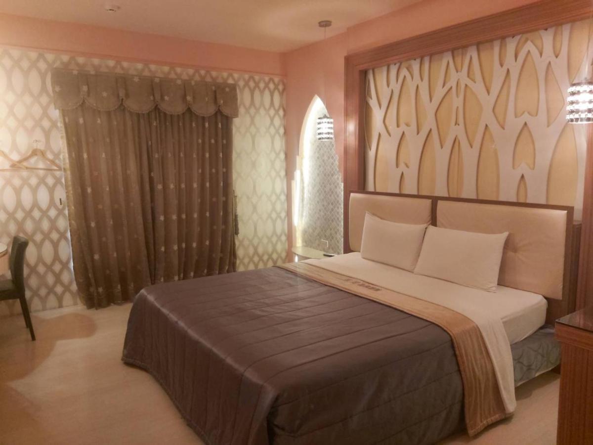 Chateau Motel Гаосюн Экстерьер фото