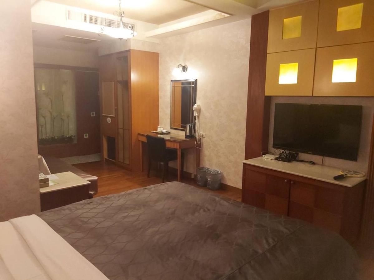 Chateau Motel Гаосюн Экстерьер фото