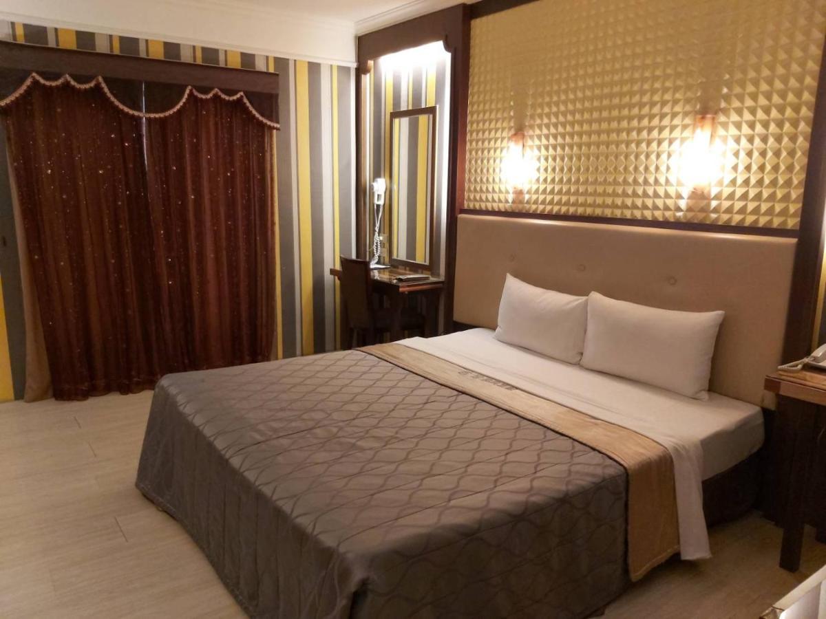 Chateau Motel Гаосюн Экстерьер фото